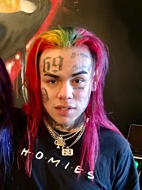 6ix9ine birth chart