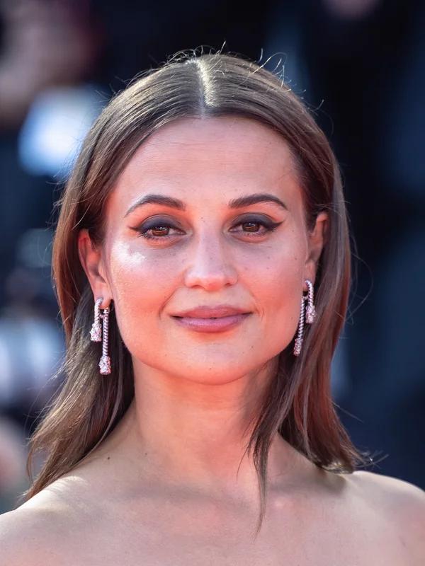 Alicia Vikander birth chart