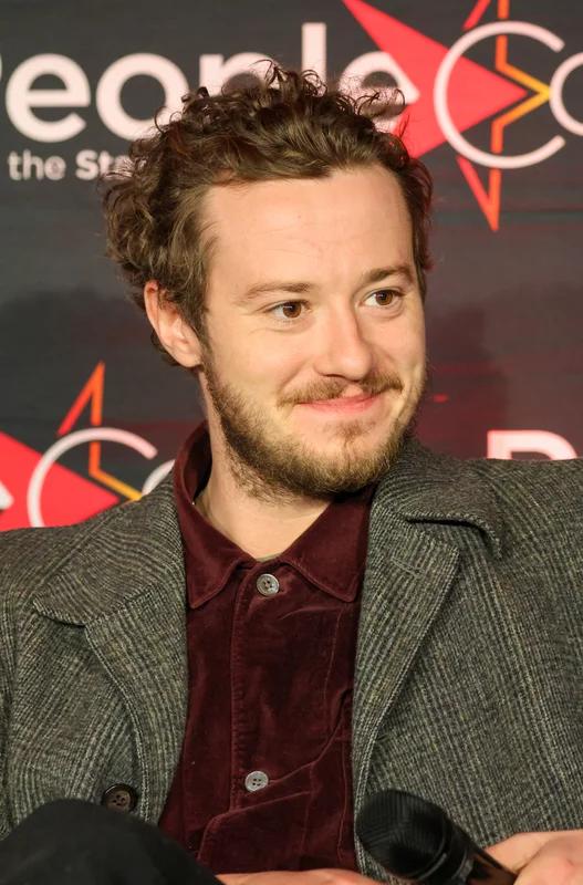 Joseph Quinn birth chart