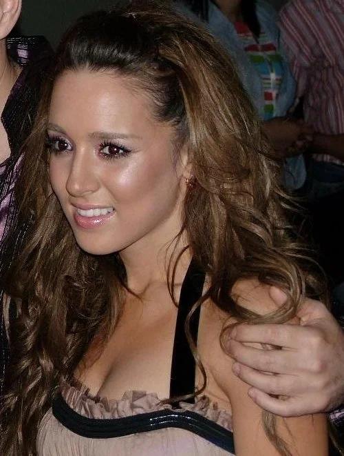 Kalomira birth chart